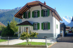 Отель Jungfrau Family Holiday Home, Маттен-Интерлакен